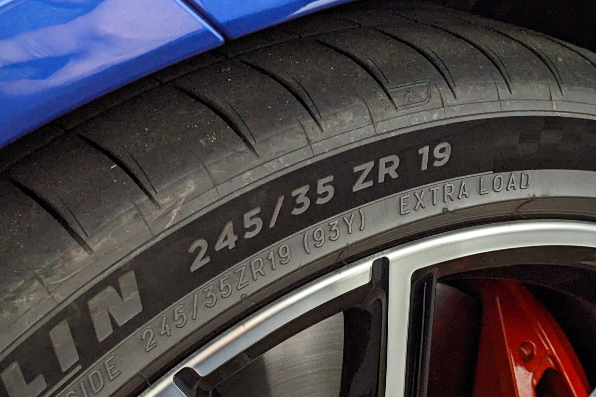 Michelin 245/35 ZR 19 tires