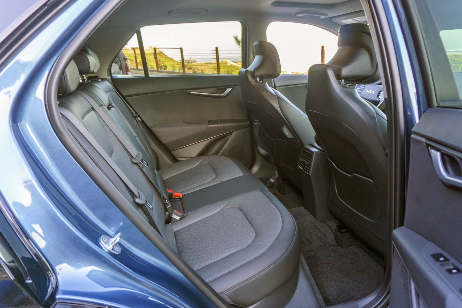2023 Kia Niro PHEV Interior Back Seat