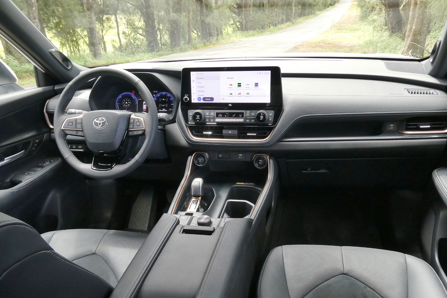2369 002 2024 Toyota Grand Highlander Limited Interior Dashboard 