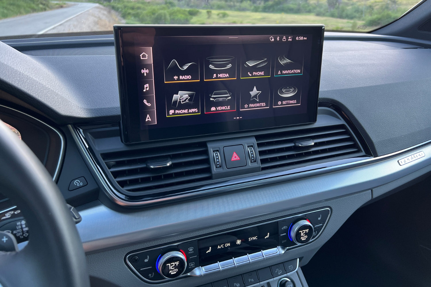 Center dashboard infotainment screen in an Audi Q5.