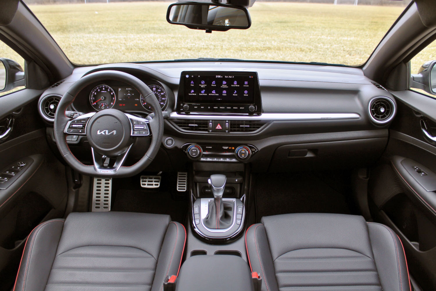 2022 Kia Forte GT interior and dashboard