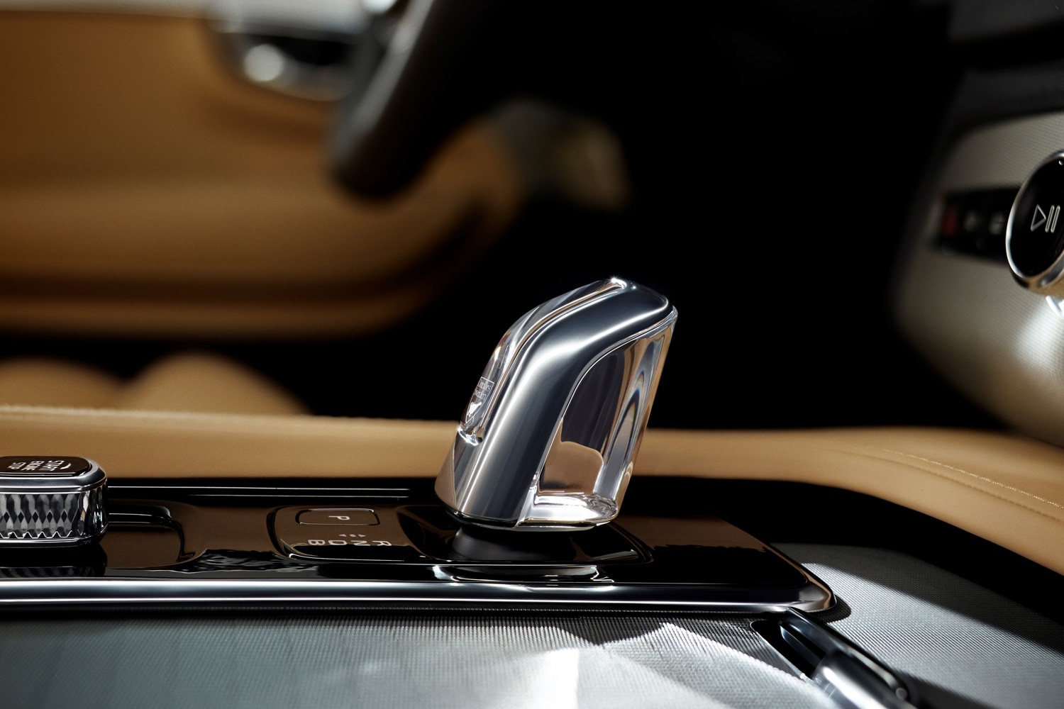 5 of the Coolest Car Shift Levers