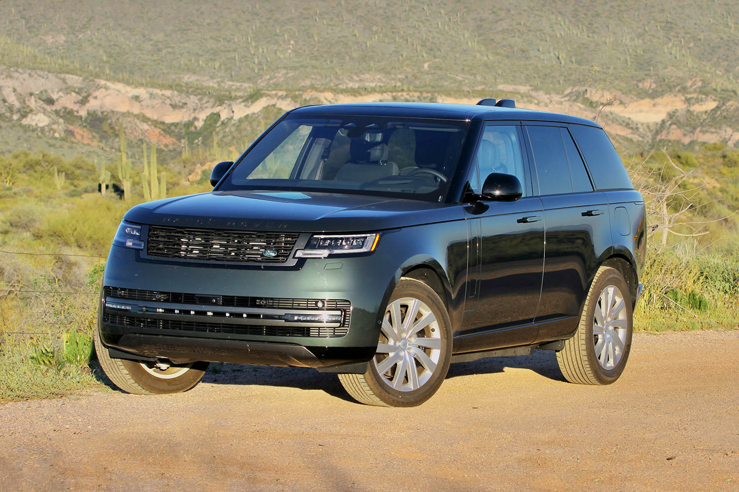2023 Land Rover Range Rover PHEV Review and Test Drive