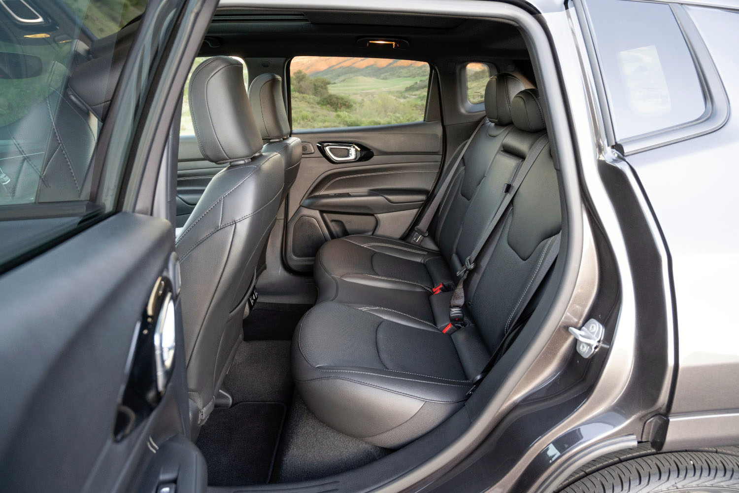 2022 Jeep Compass High Altitude Back Seat