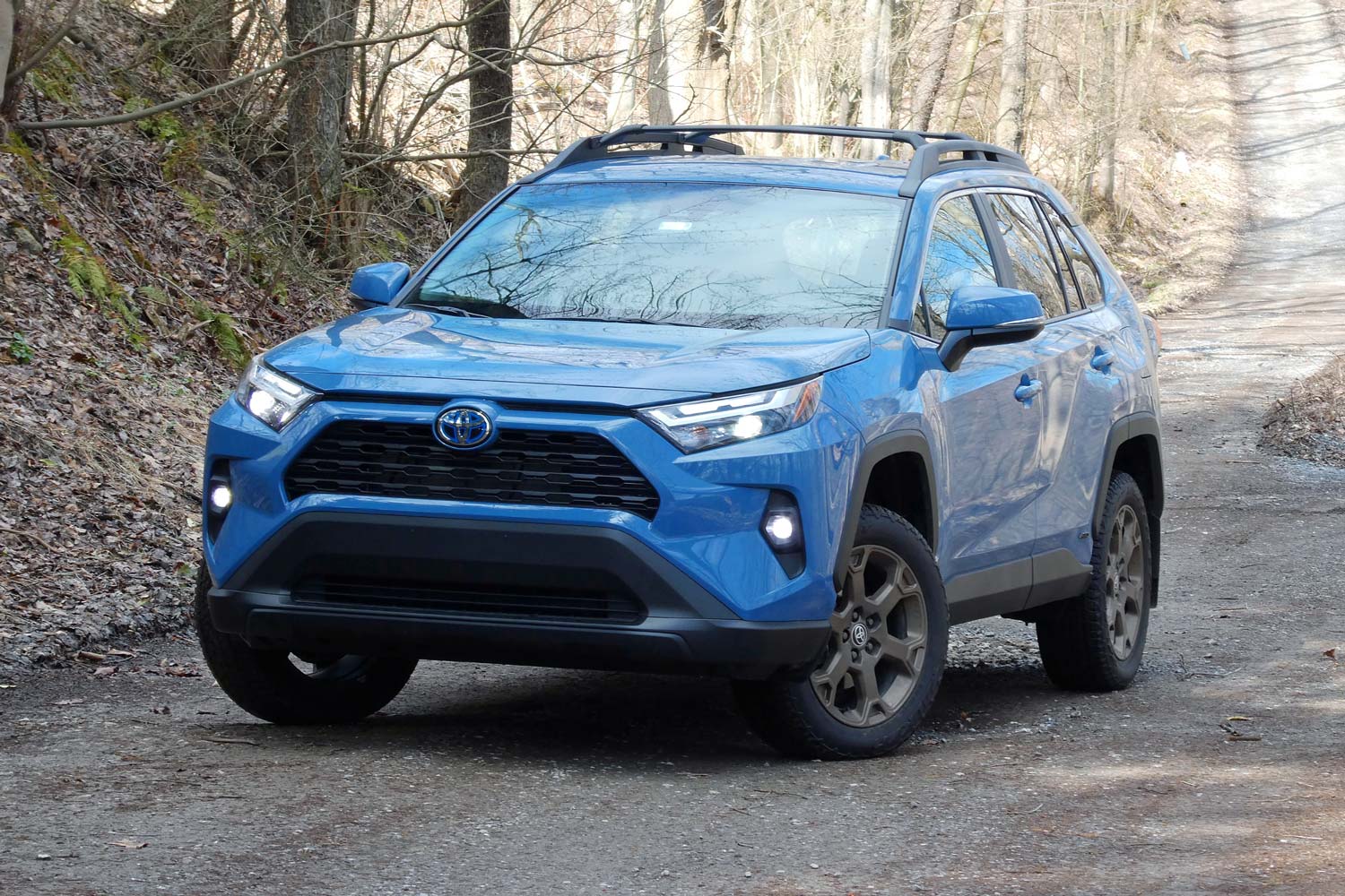 Auto review: 2023 Toyota RAV4 hybrid offers strong fuel economy