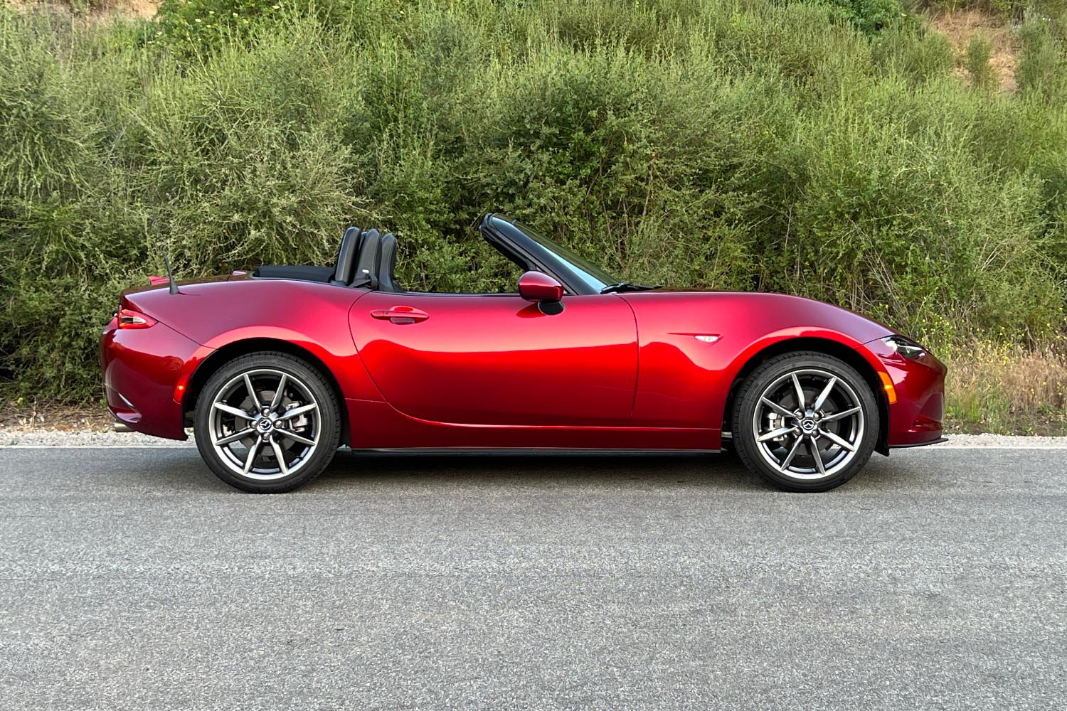 2023 Mazda MX-5 Miata Review and Test Drive | Capital One Auto Navigator