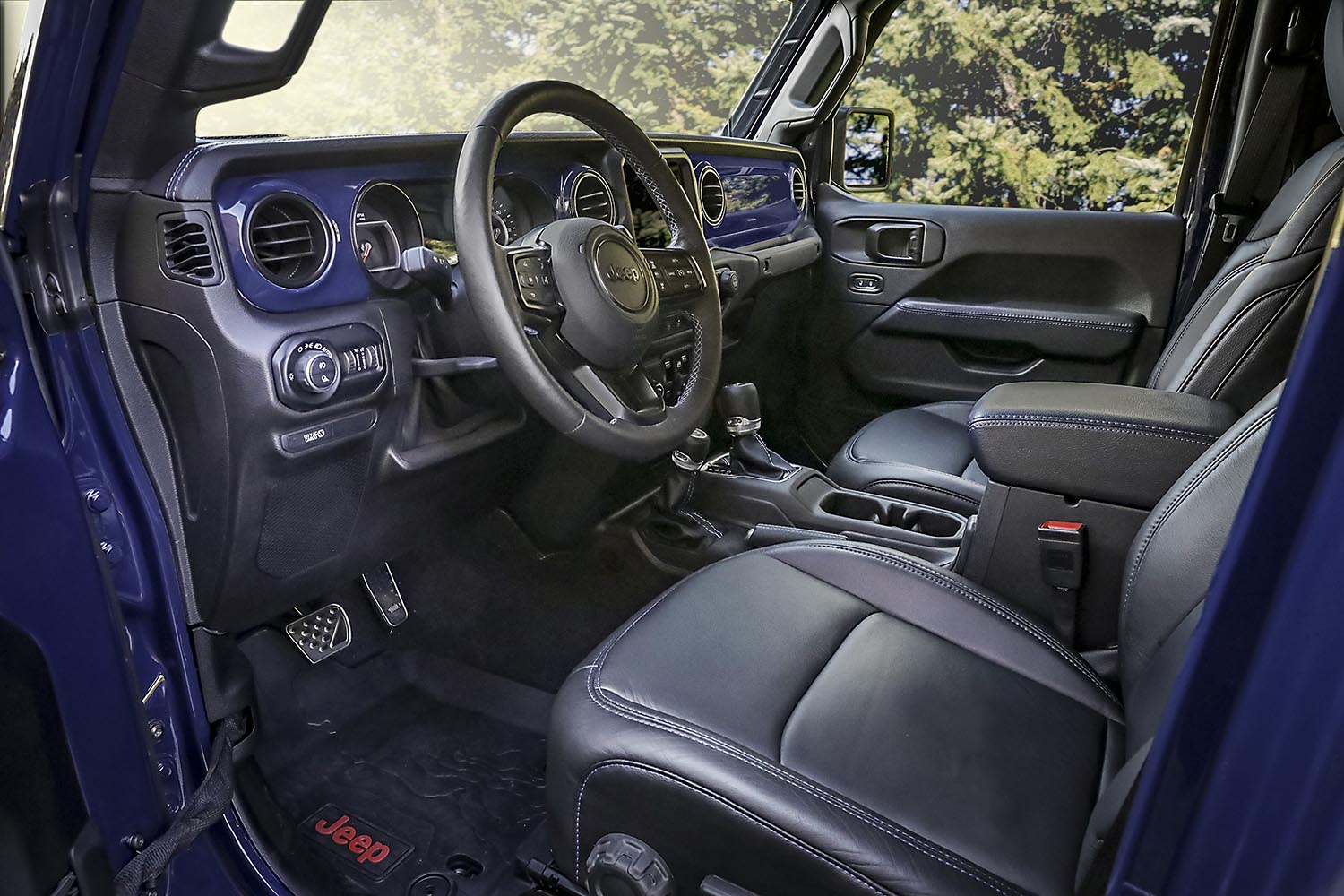 Jeep Gladiator Top Dog interior with Katzkin dark-blue leather seats