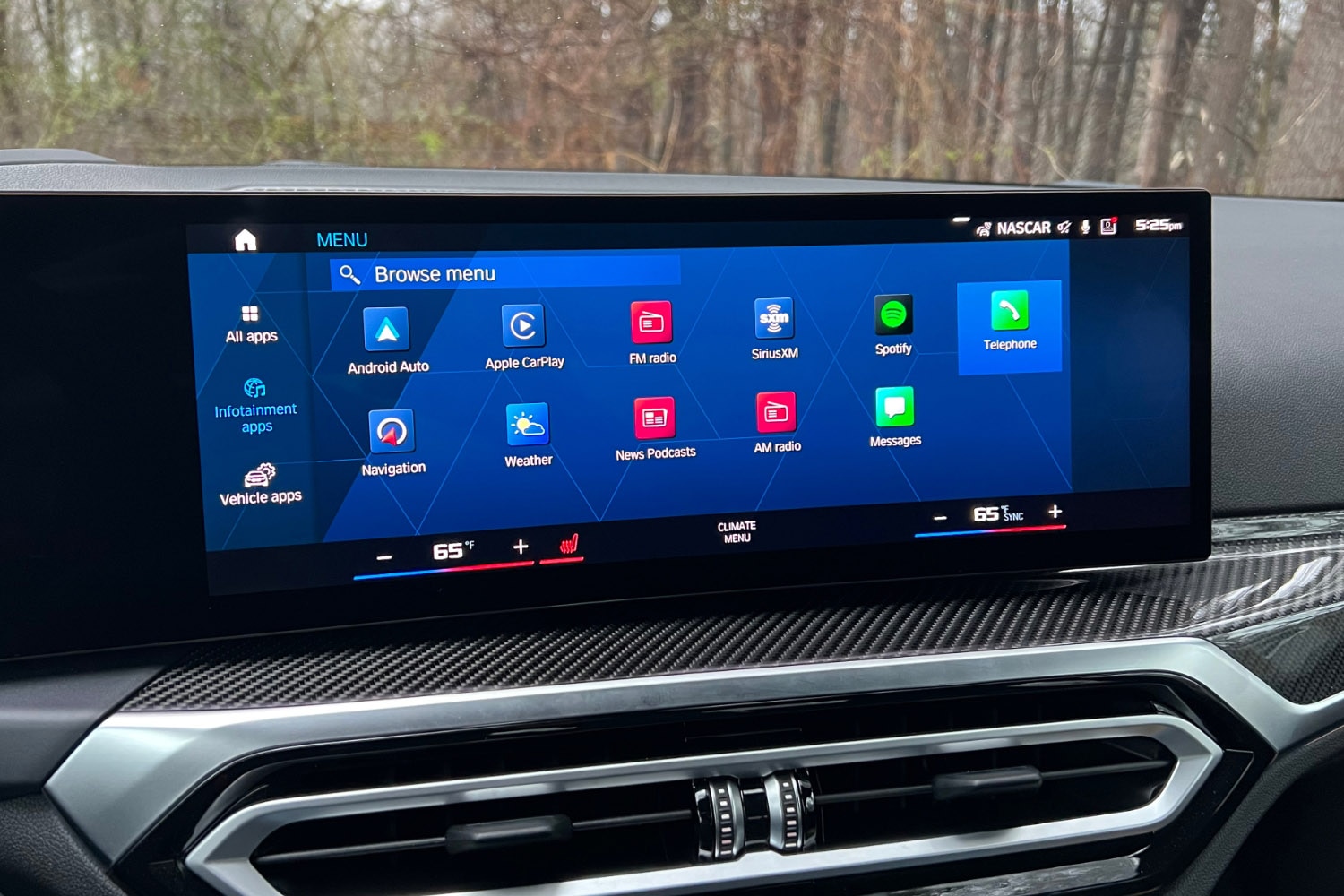 2023 BMW M2 infotainment system menu screen
