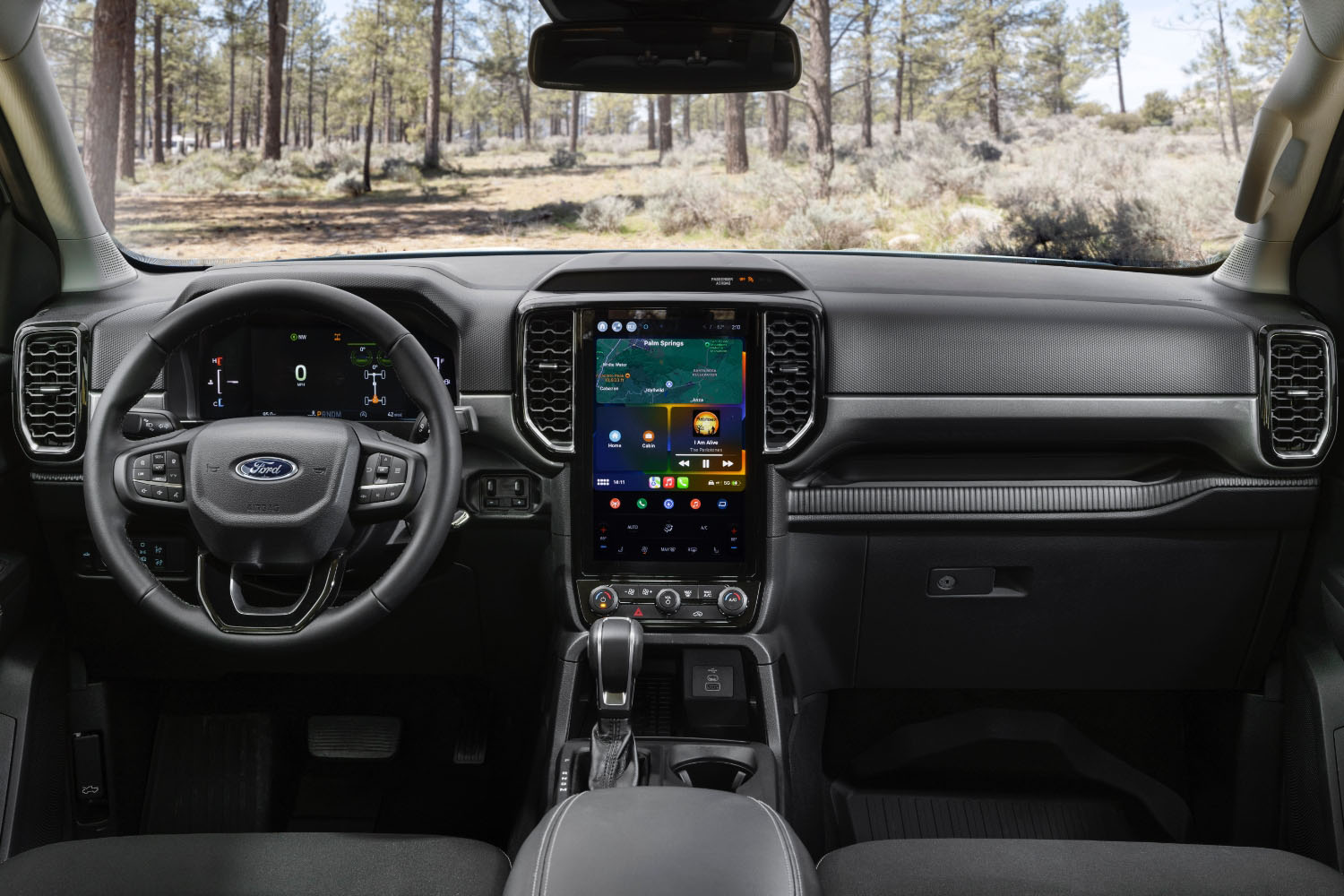 Interior shot of the 2024 Ford Ranger showing the dashboard 