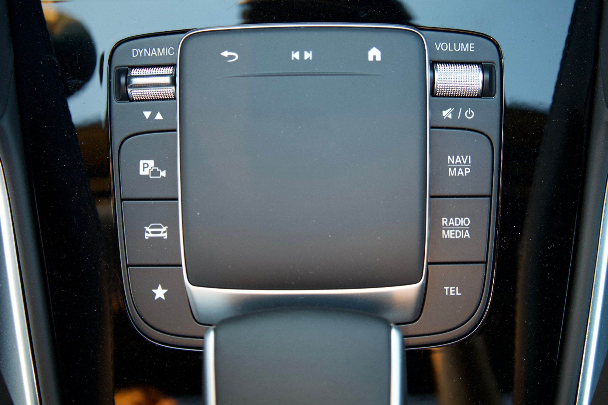2024 Mercedes-AMG GLE 53 infotainment system controls