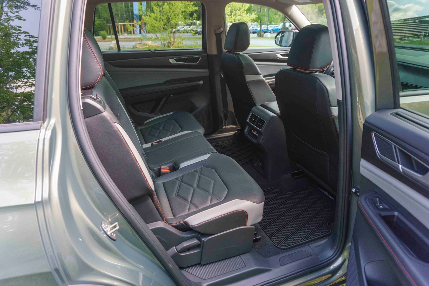 2024 Volkswagen Atlas SEL Premium R-Line second row interior