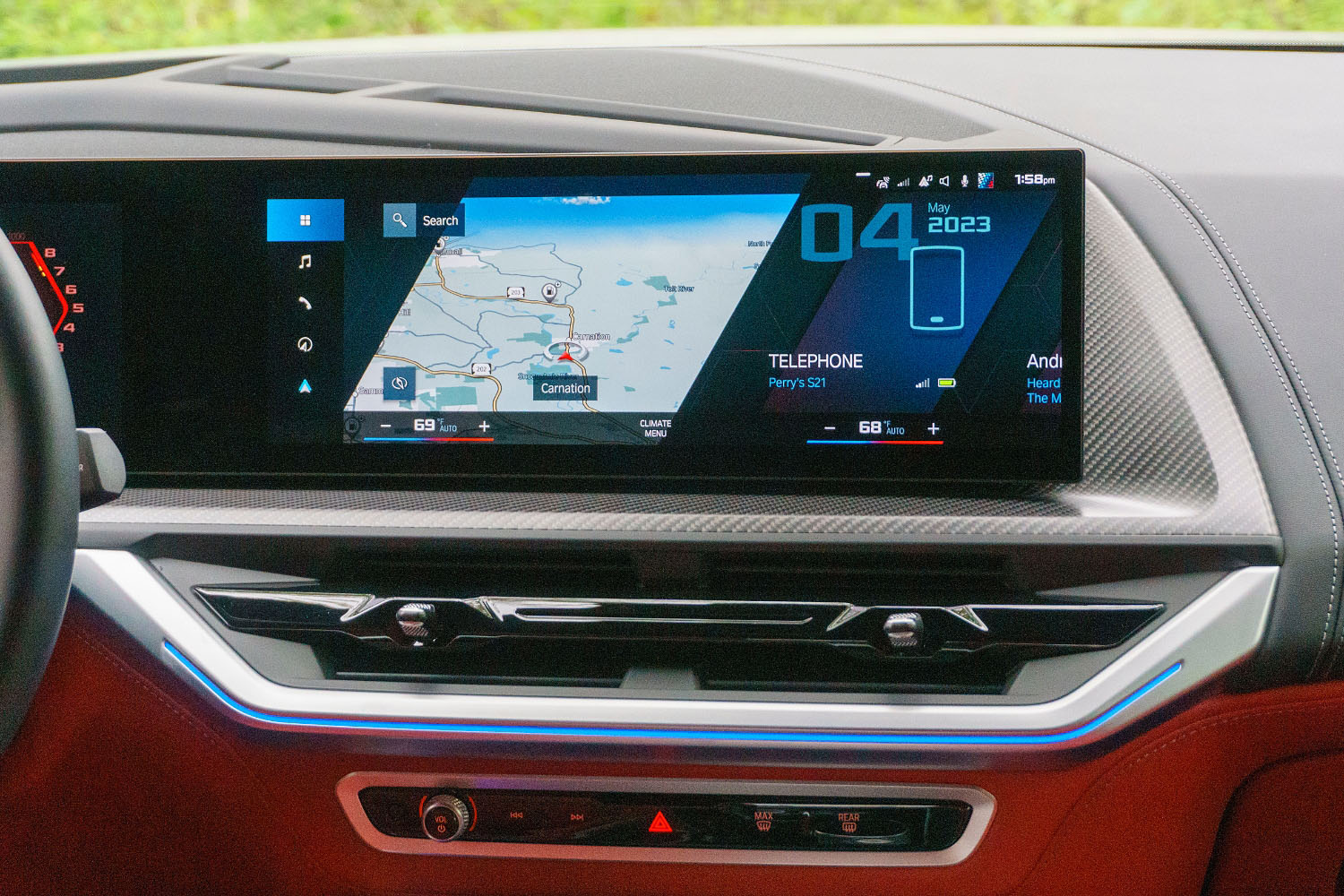 2023 BMW XM iDrive 8 infotainment screen