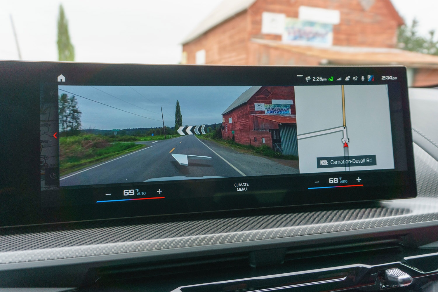 2023 BMW XM augmented navigation screen