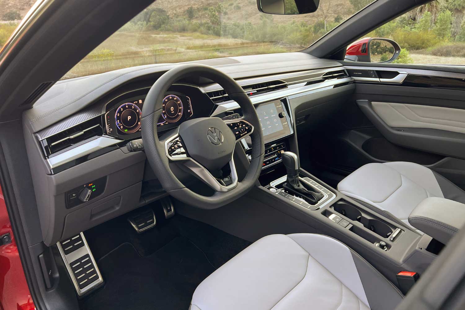 2023 Volkswagen Arteon SEL Premium interior dashboard