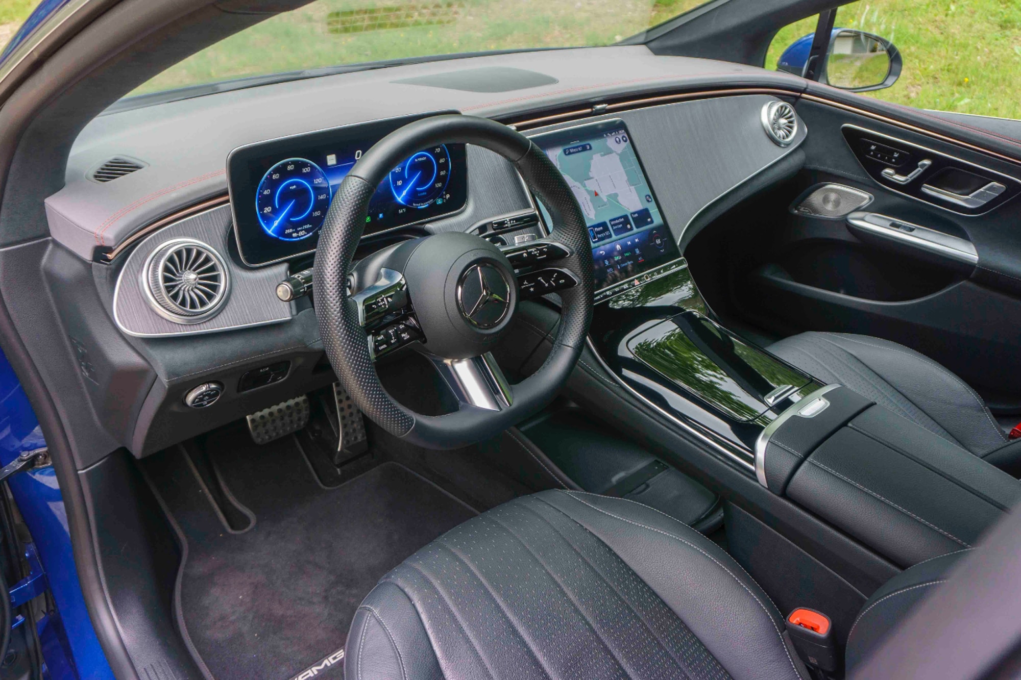 2023 Mercedes-Benz EQE Sedan interior and dashboard