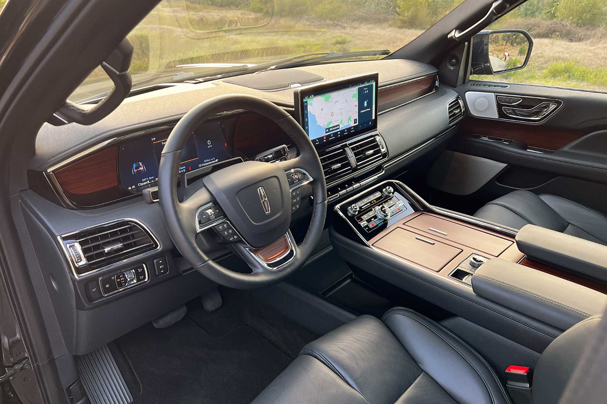2023 Lincoln Navigator interior dashboard