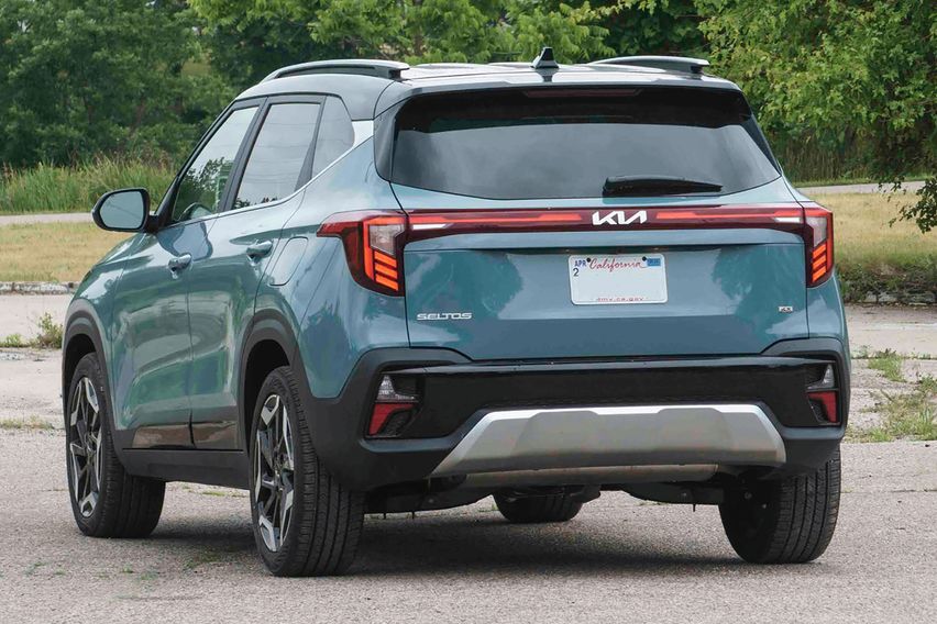 2024 Kia Seltos Review and Test Drive | Capital One Auto Navigator