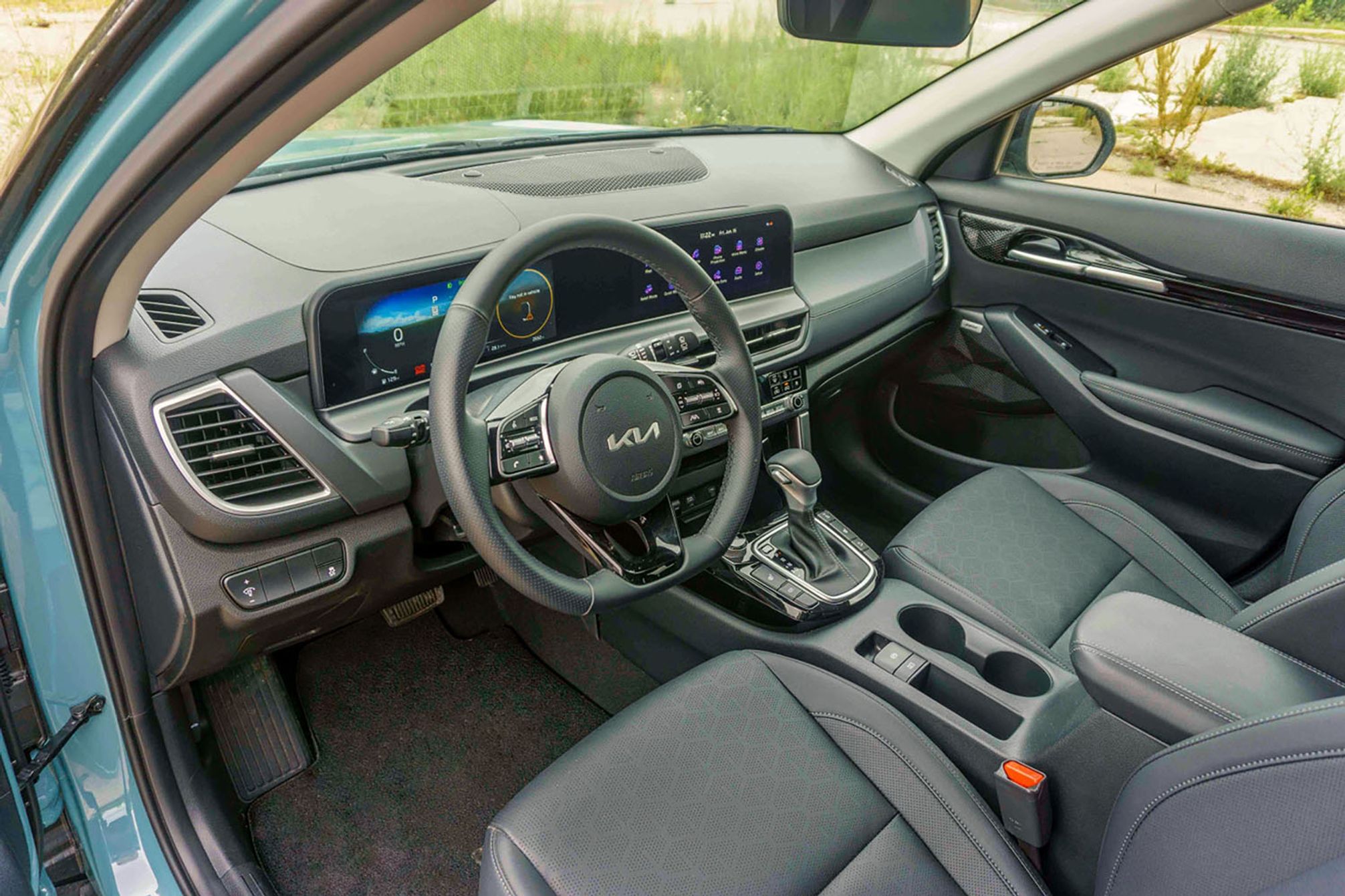 2024 Kia Seltos Review and Test Drive | Capital One Auto Navigator