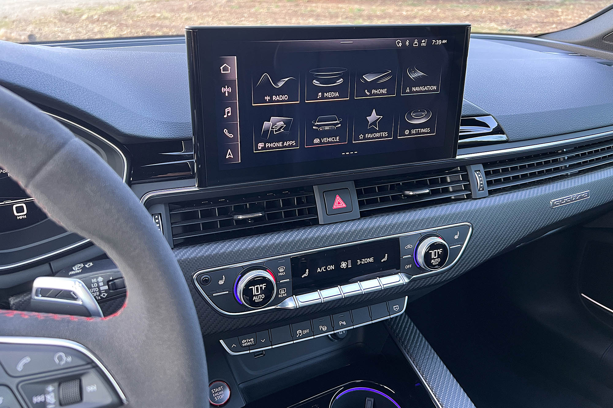 Infotainment screen of the 2023 Audi RS 5