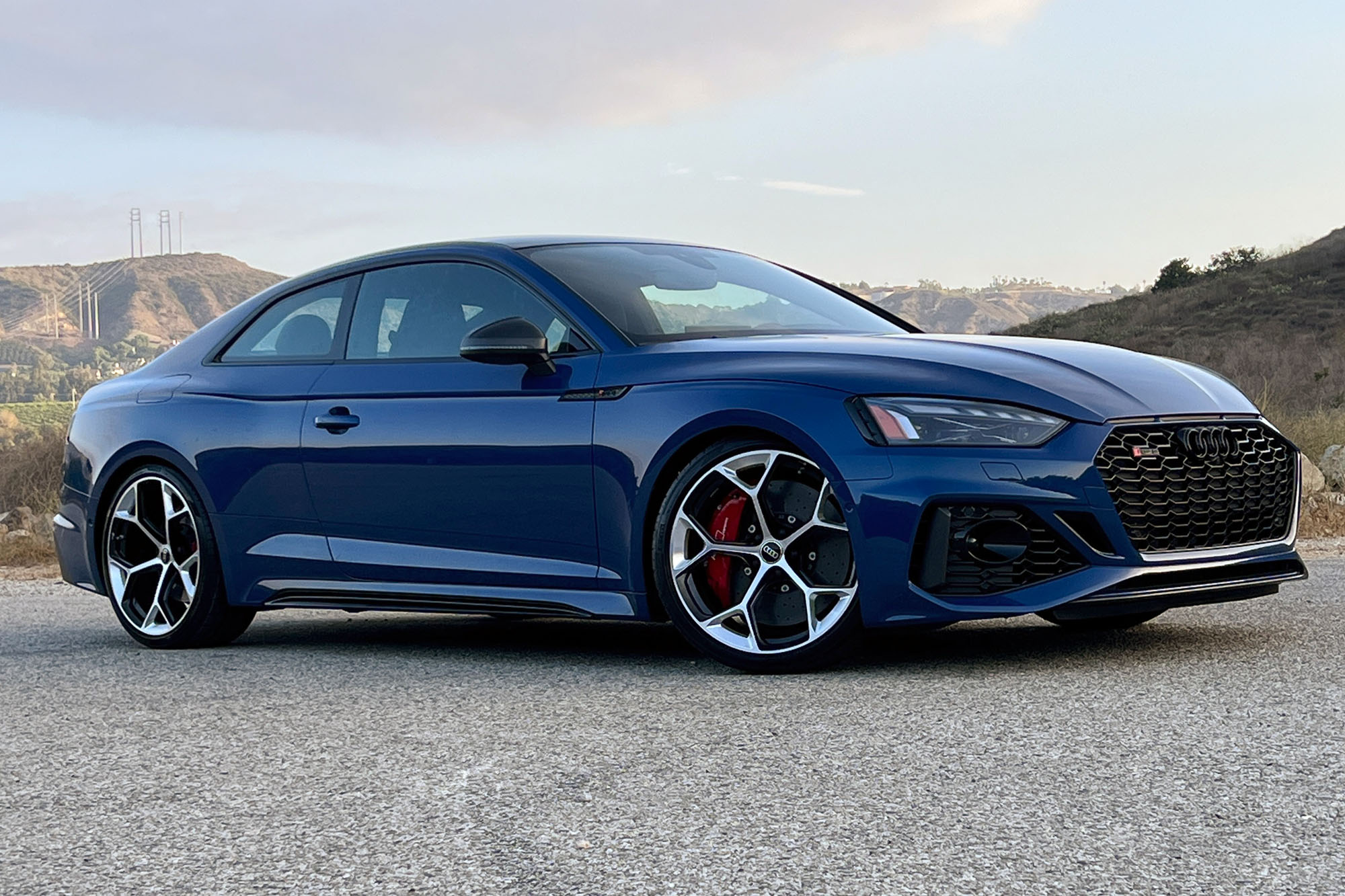 Right front quarter view of a 2023 Audi RS 5