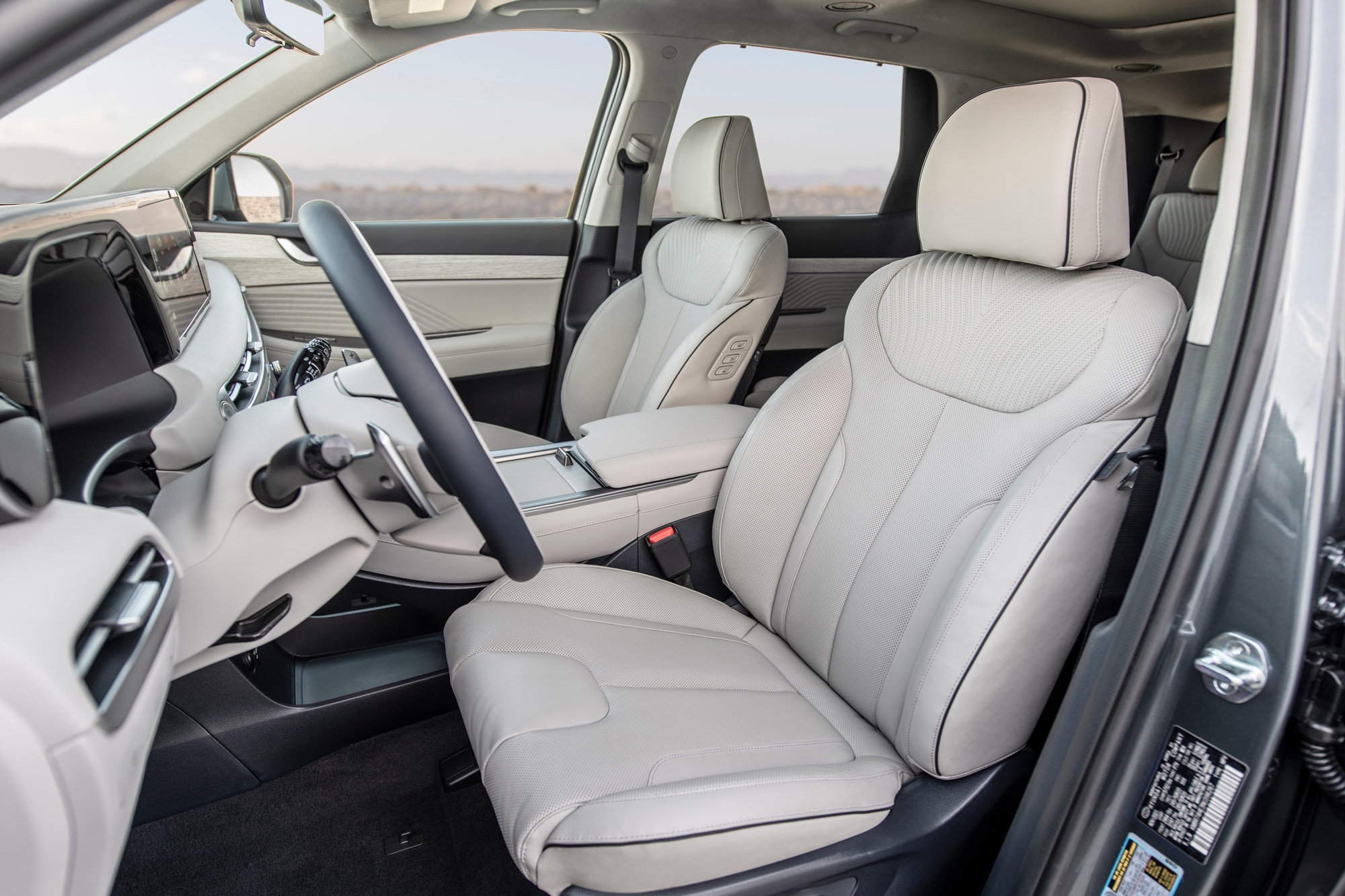 2024 Hyundai Palisade interior and front seats.