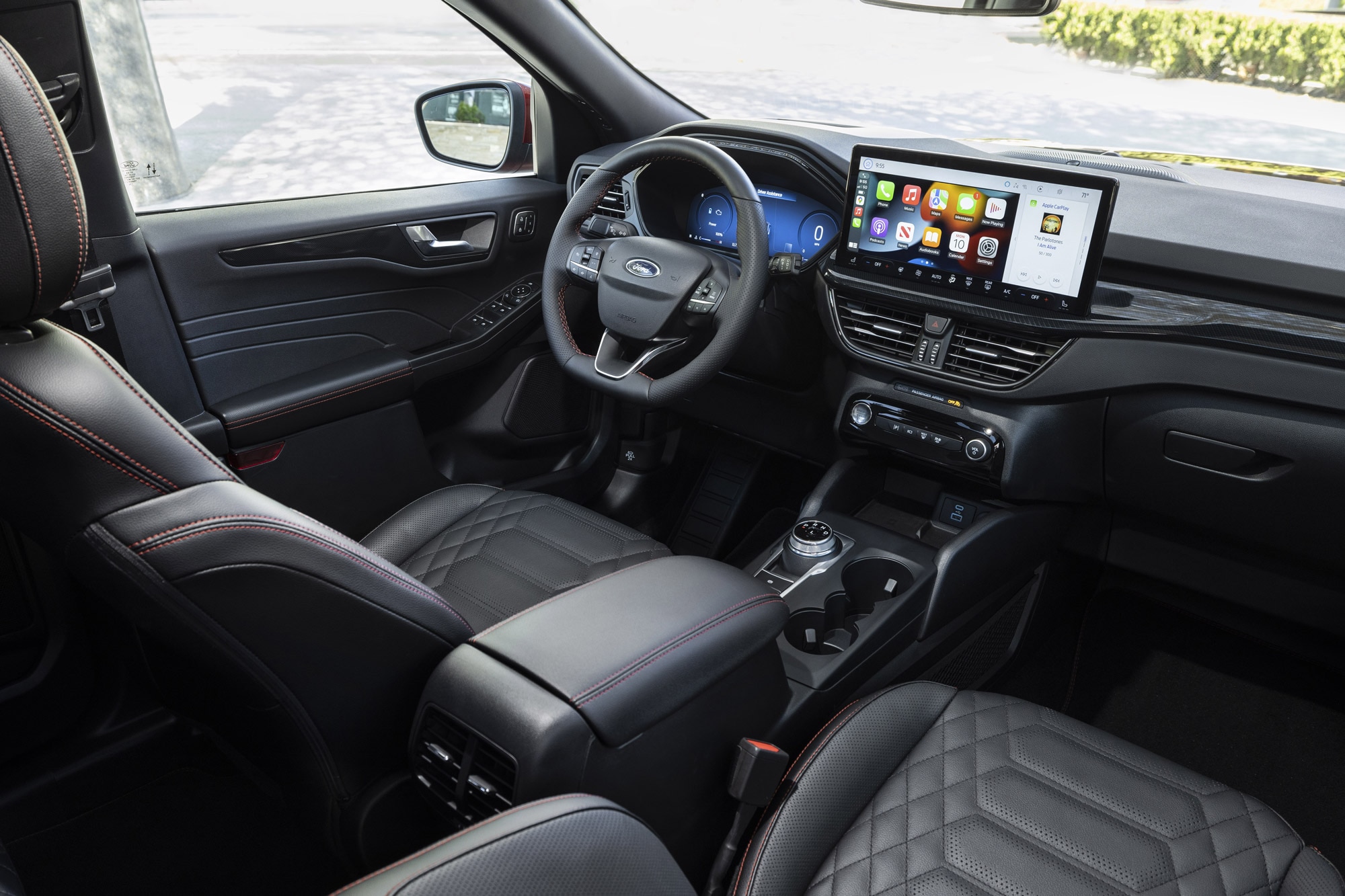 2023 Ford Escape ST-Line Elite interior and dashboard