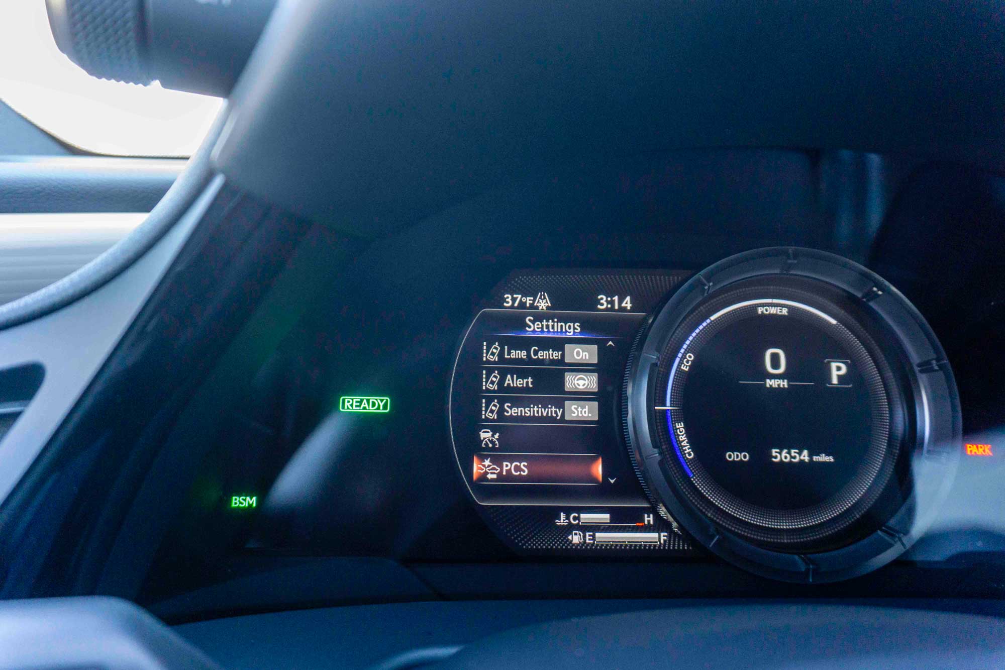 2024 Lexus ES 300h gauges