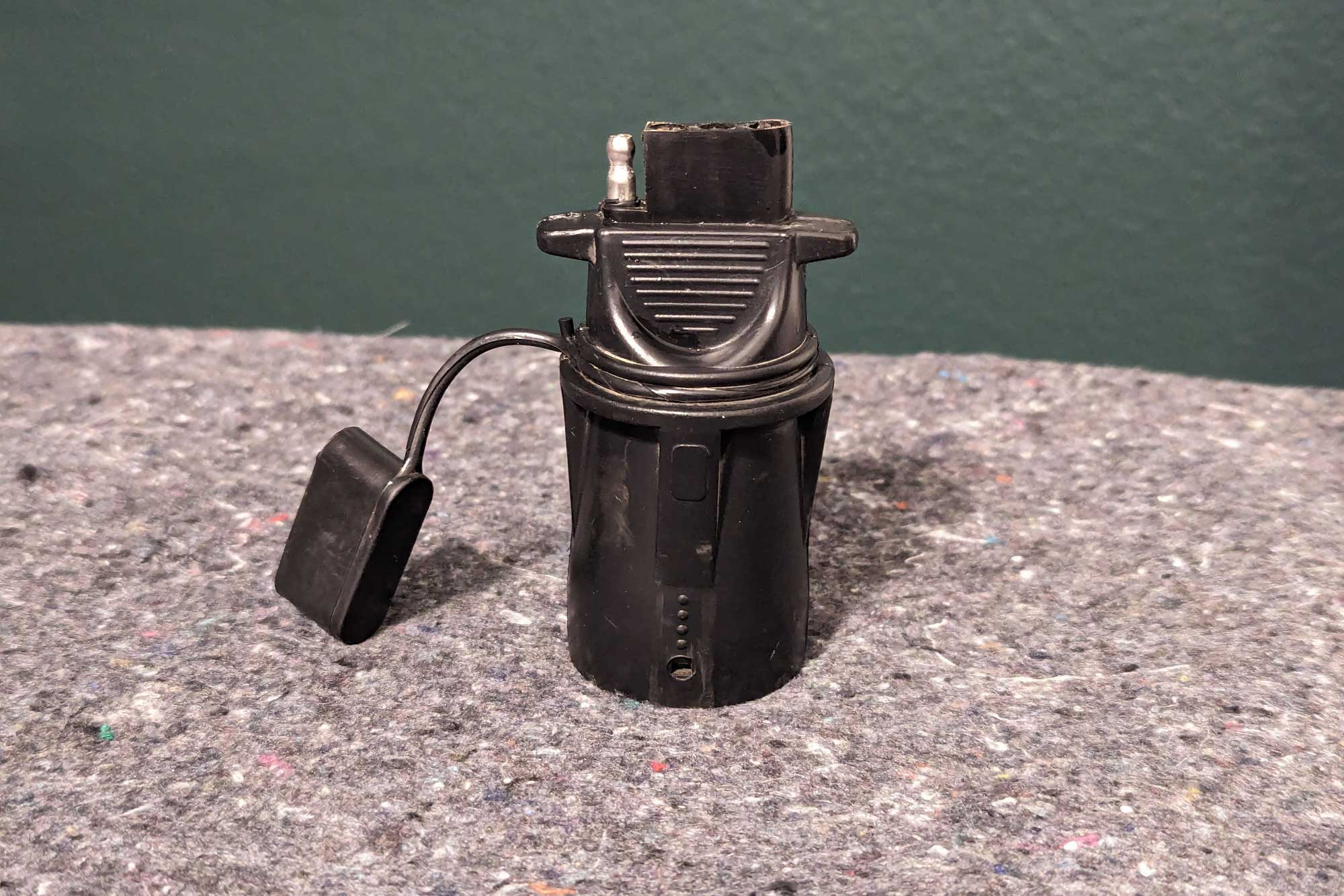 Trailer light adapter