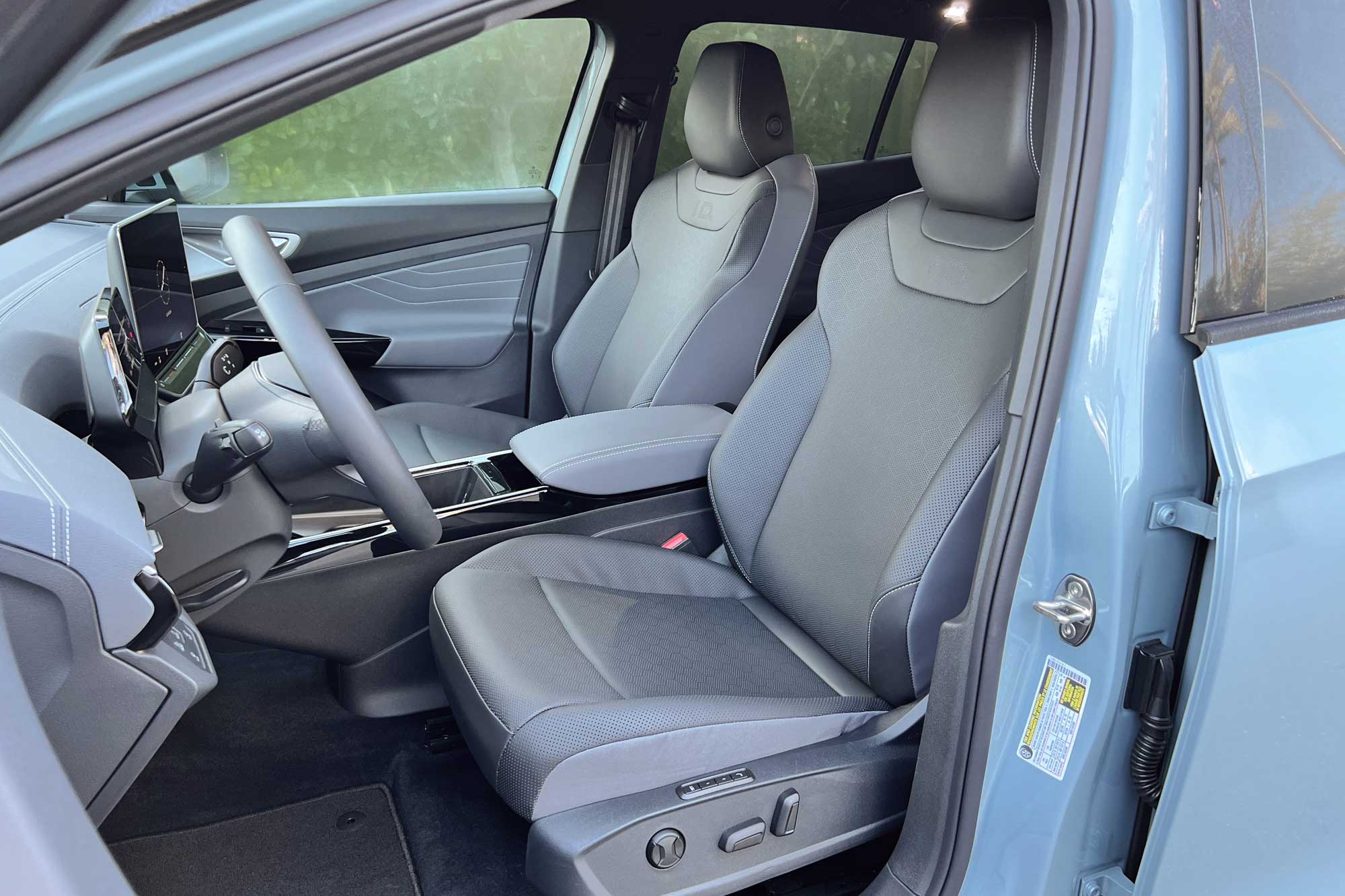 2024 Volkswagen ID.4 Pro S front seats in gray and blue artificial leather