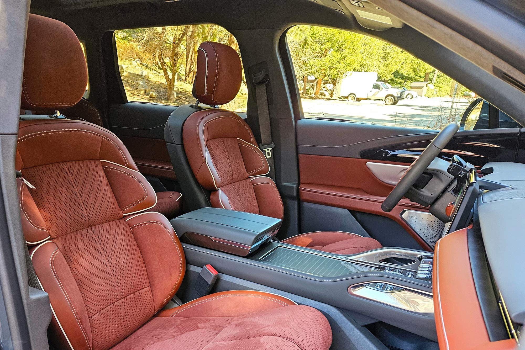 The 24-way Perfect Position front seats in a 2024 Lincoln Nautilus Black Label.