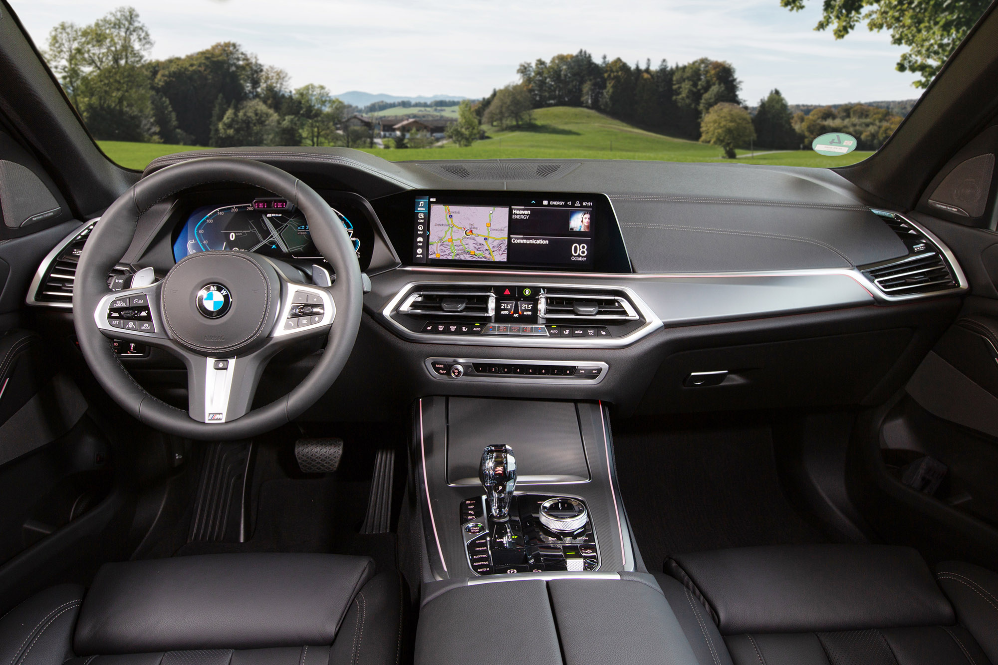 BMW X5 xDrive45e interior