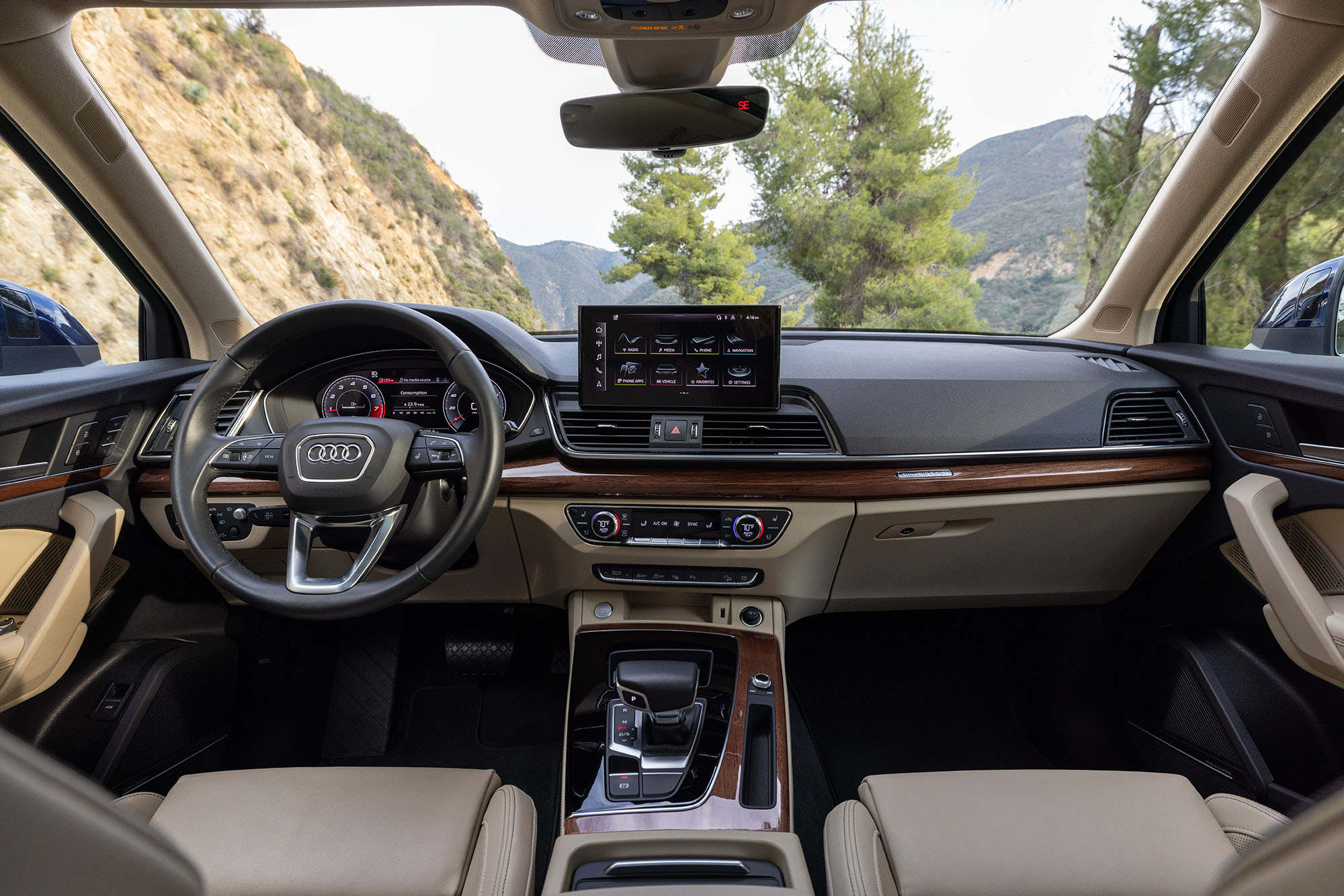 Audi Q5 Prestige interior in Atlas Beige