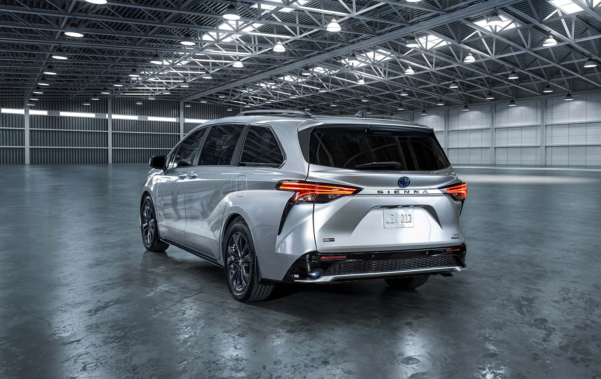 2023 Toyota Sienna 25th Anniversary Special Edition in Celestial Silver, rear