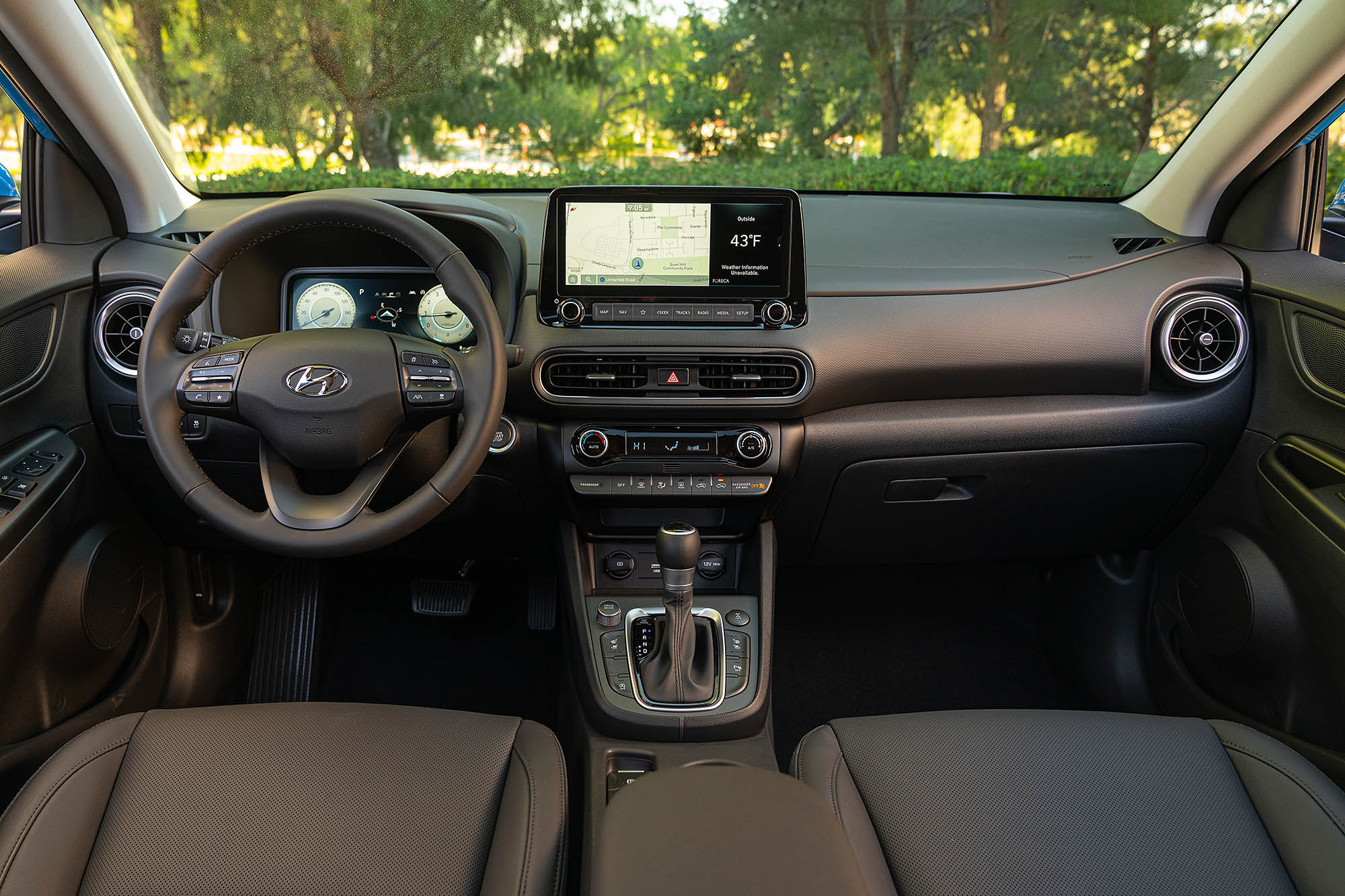 2023 Hyundai Kona Limited interior