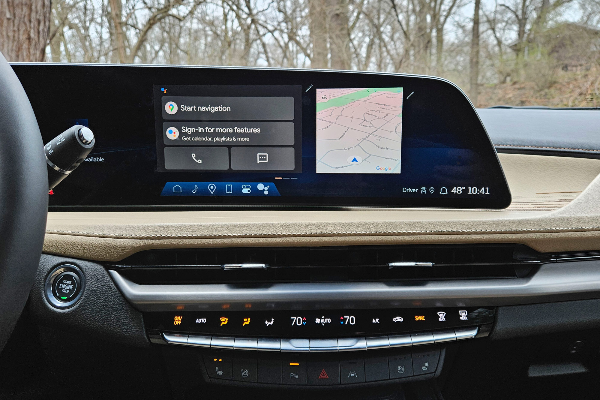 2024 Cadillac XT4 infotainment system