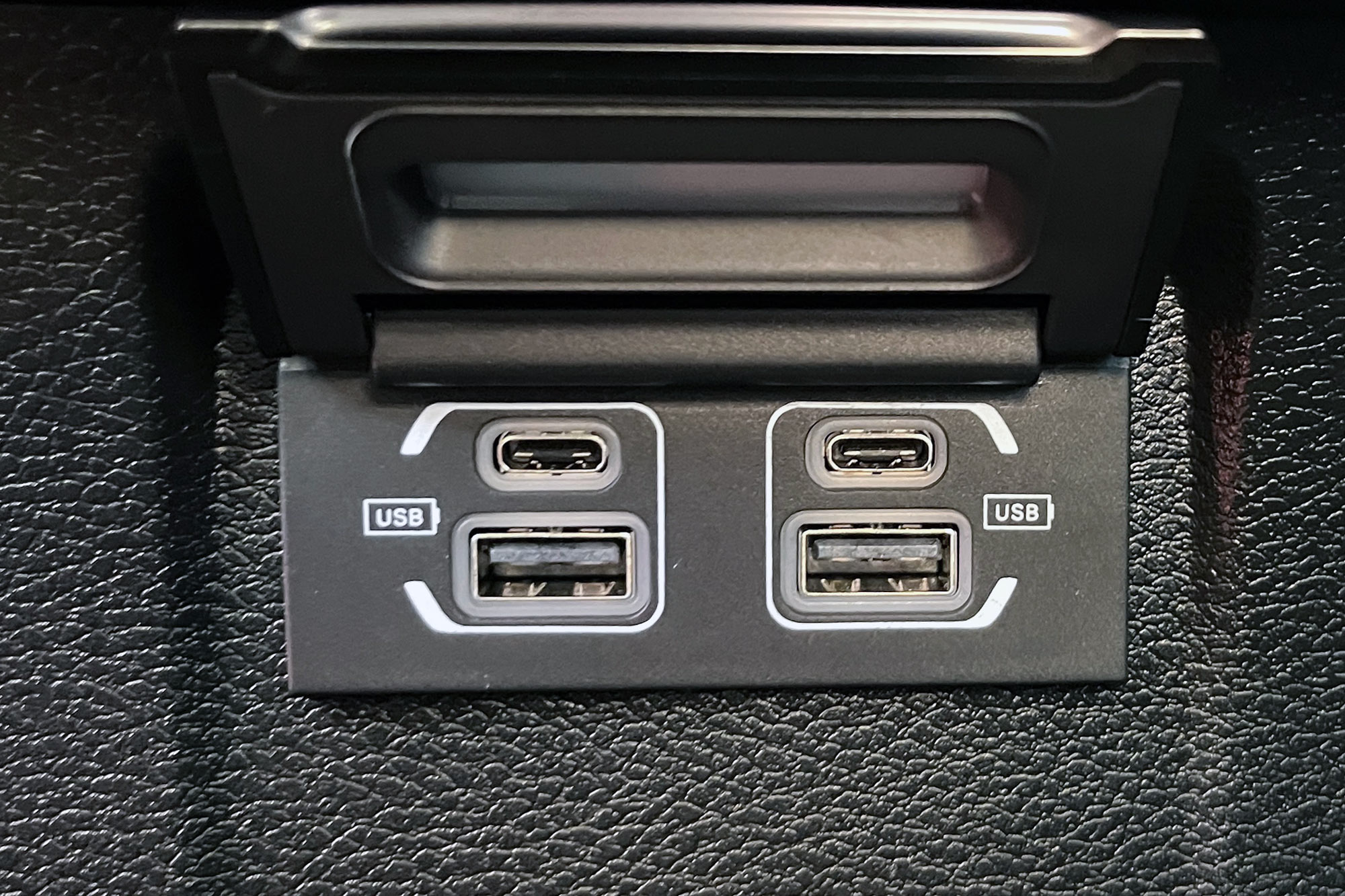 Passenger USB ports in a 2023 Jeep Wrangler 4xe