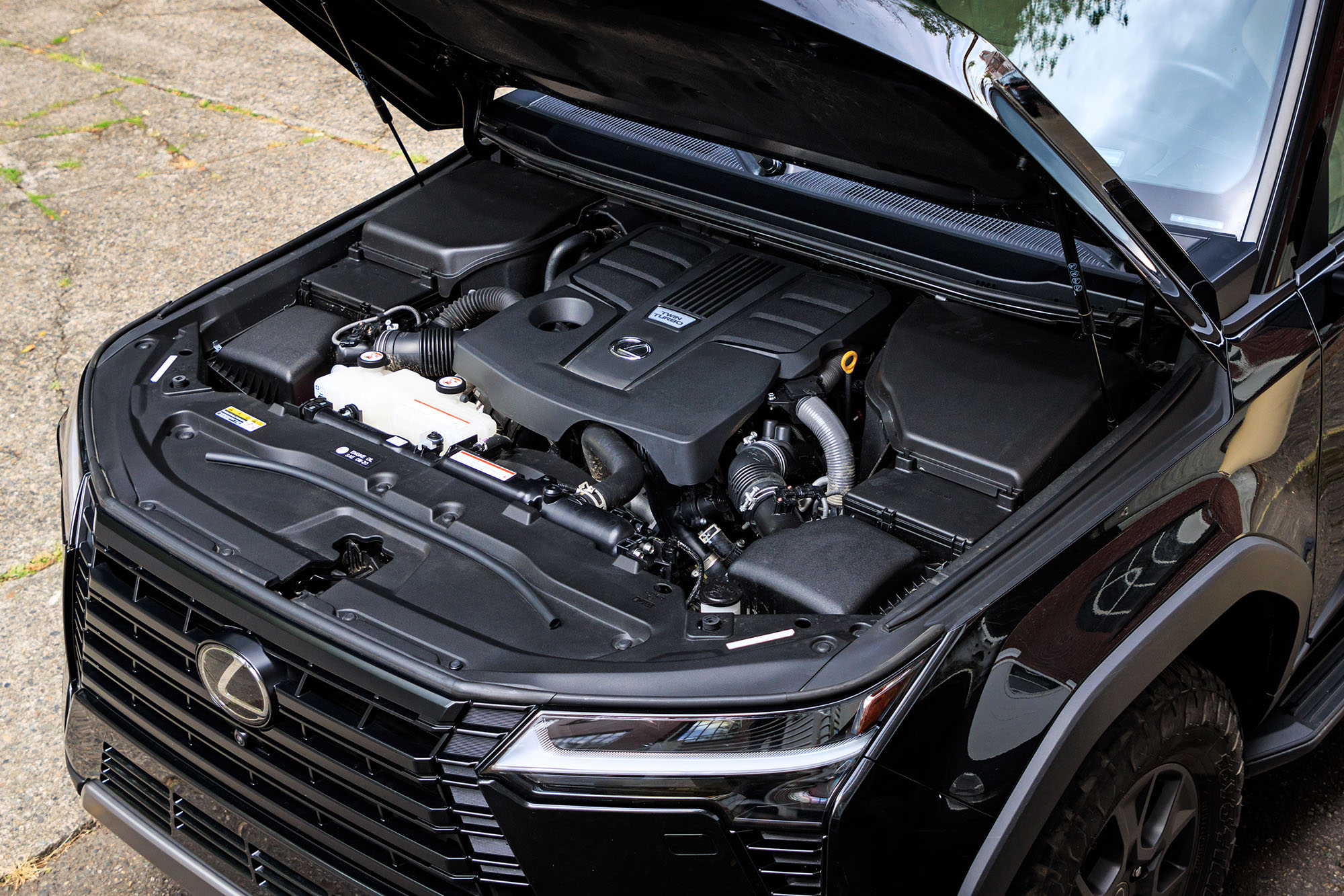 View of a 2024 Lexus GX twin-turbocharged V6 engine.