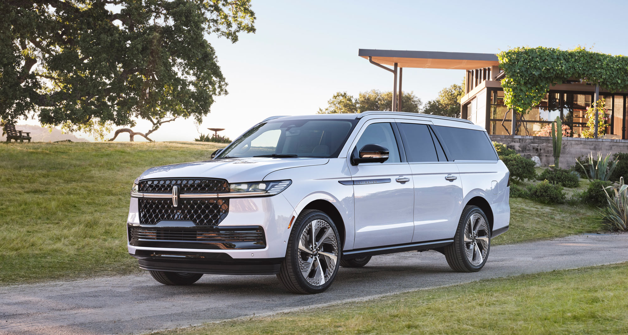 2025 Lincoln Navigator First Look