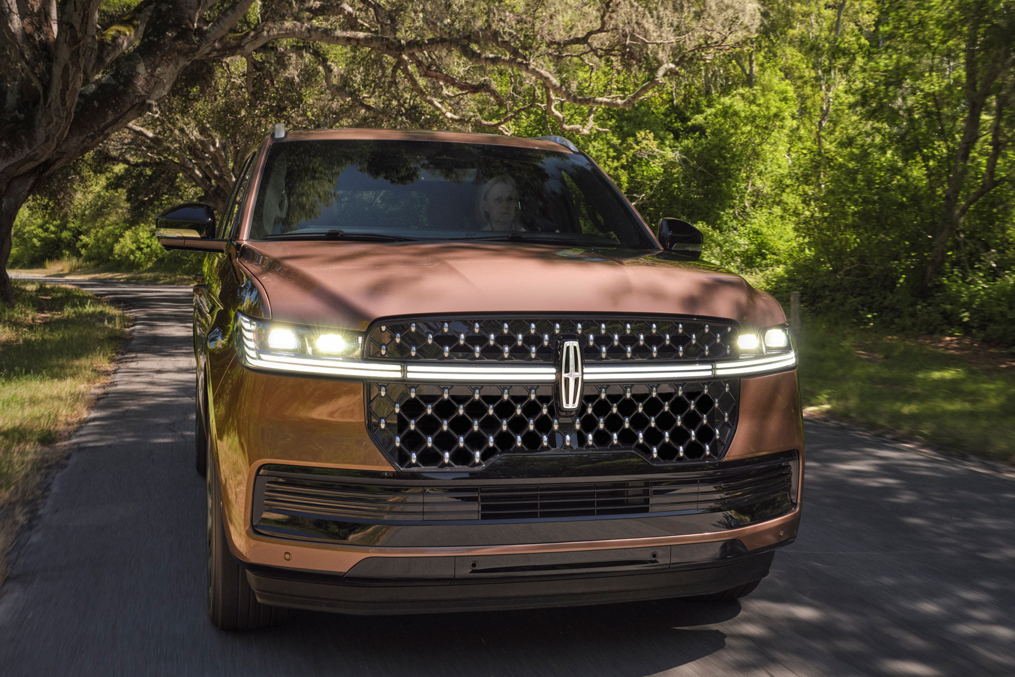 Front of a copper 2025 Lincoln Navigator