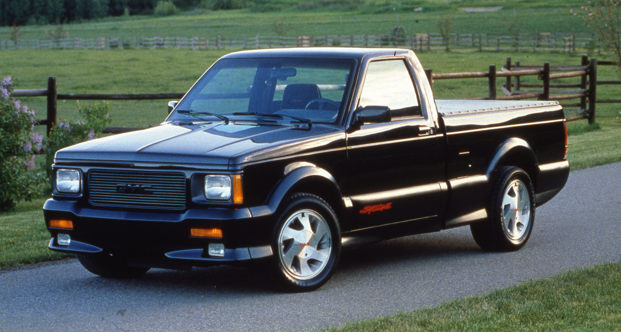 Performance Pickup Trucks: GMC Syclone