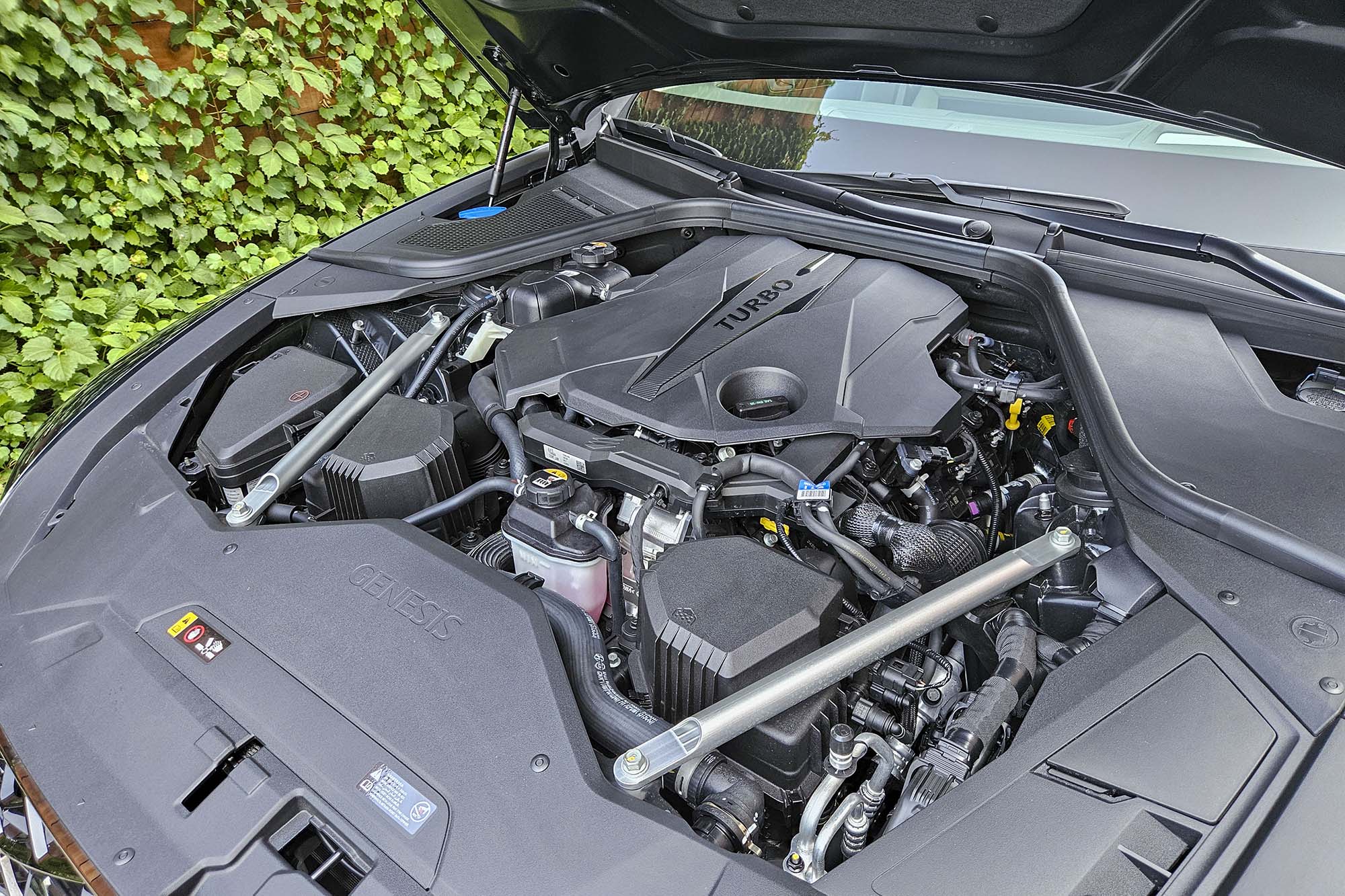 2025 Genesis G80 3.5T Sport Prestige twin-turbocharged V6 engine.