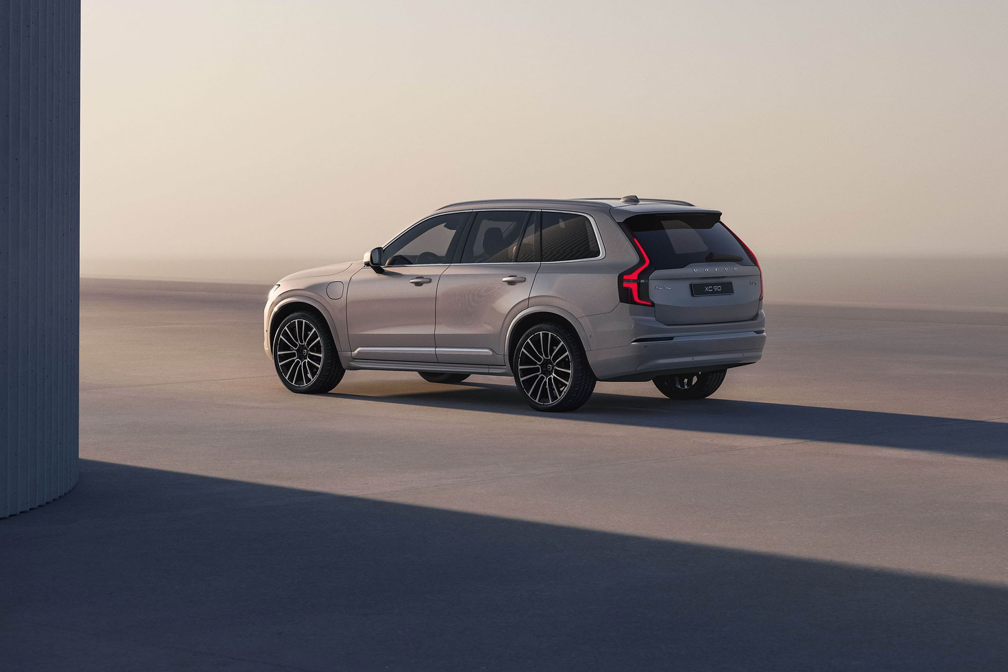 Left-rear view of a 2025 Volvo XC90.