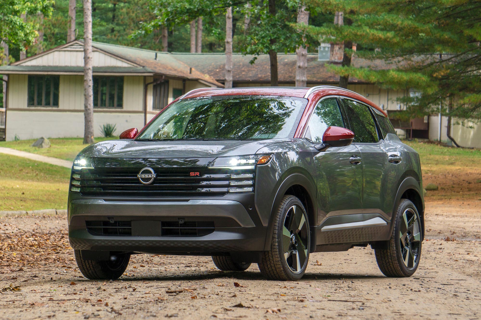 Front of a 2025 Nissan Kicks SR in Gun Metallic