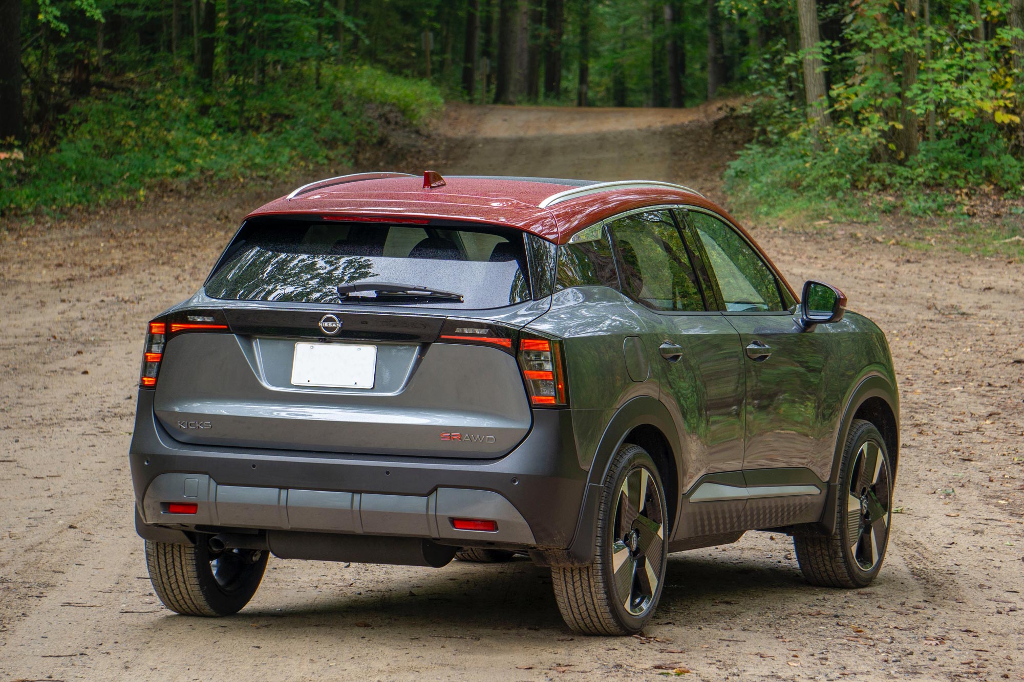 Rear of a2025 Nissan Kicks SR in Gun Metallic