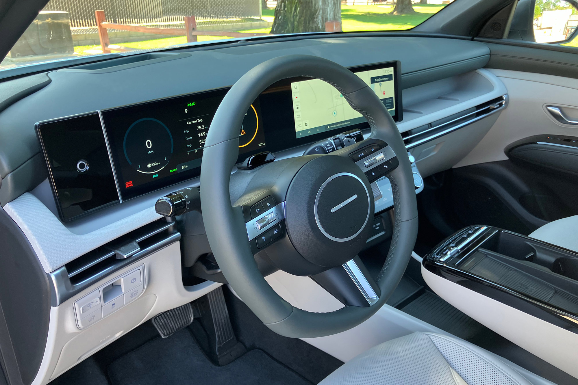  2025 Hyundai Tucson Hybrid Limited dashboard