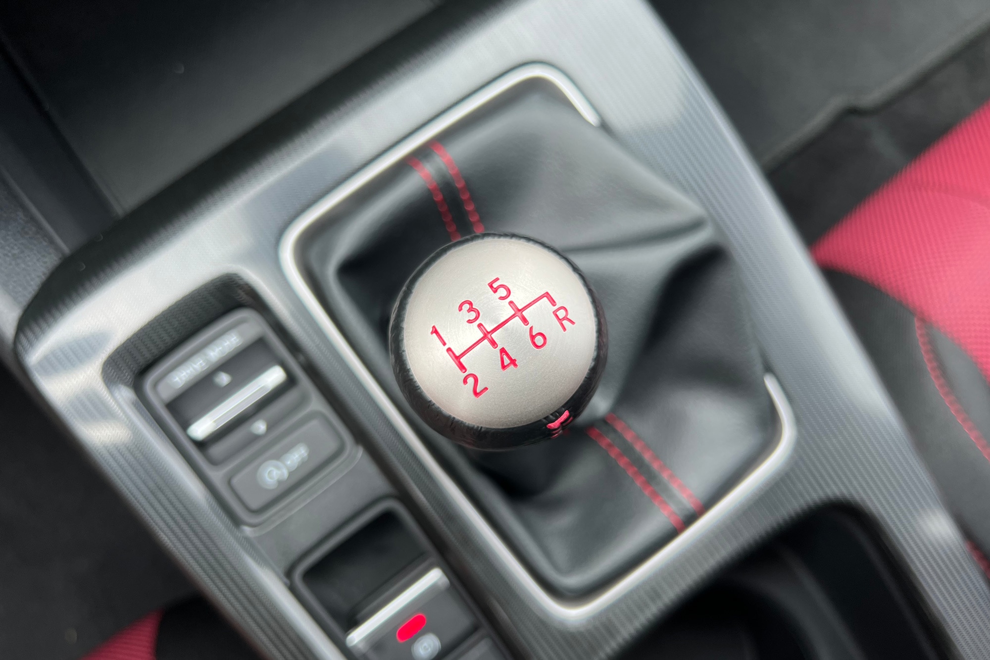 2025 Honda Civic Si manual transmission shift knob.