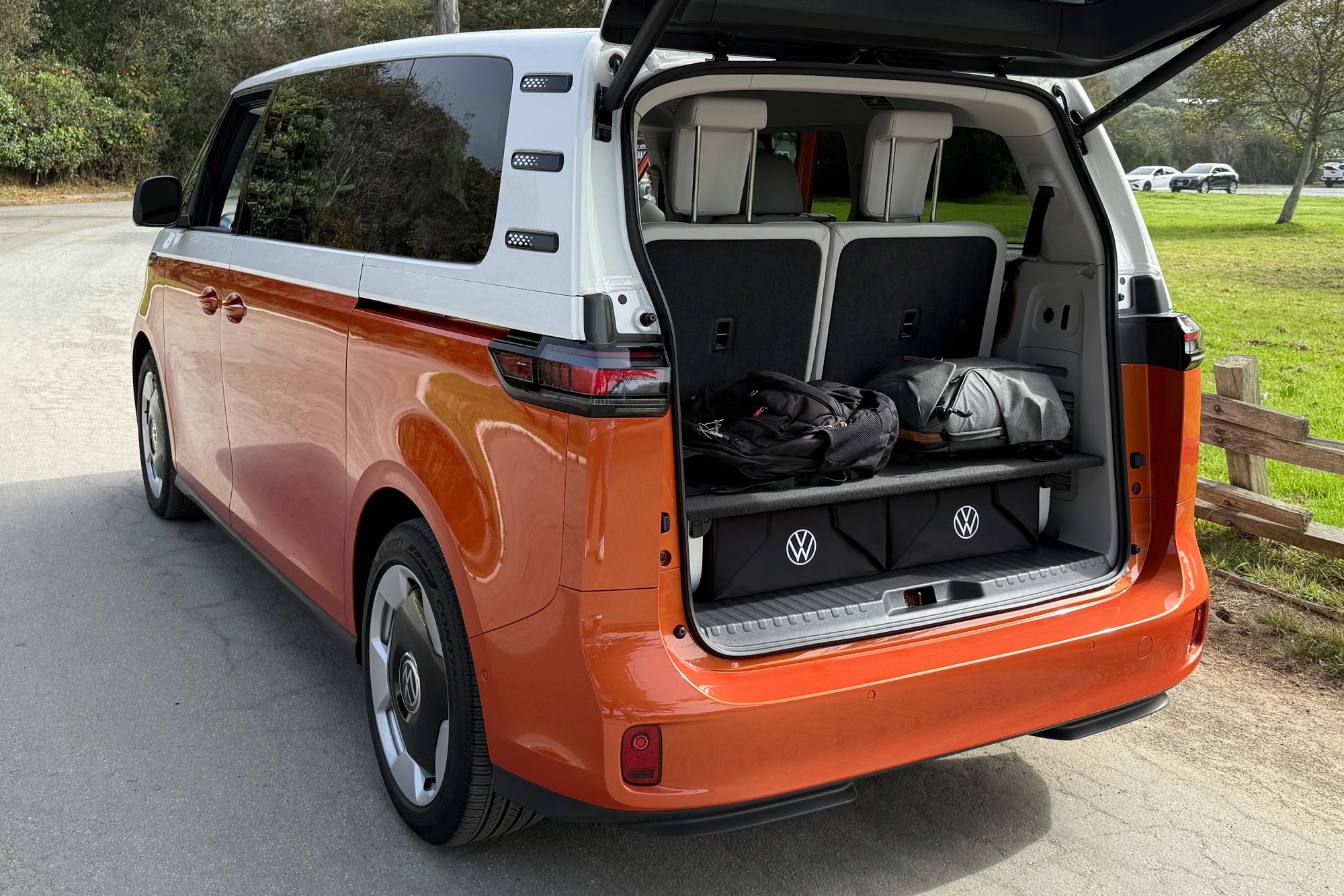 2025 Volkswagen ID. Buzz Pro S Plus cargo space.