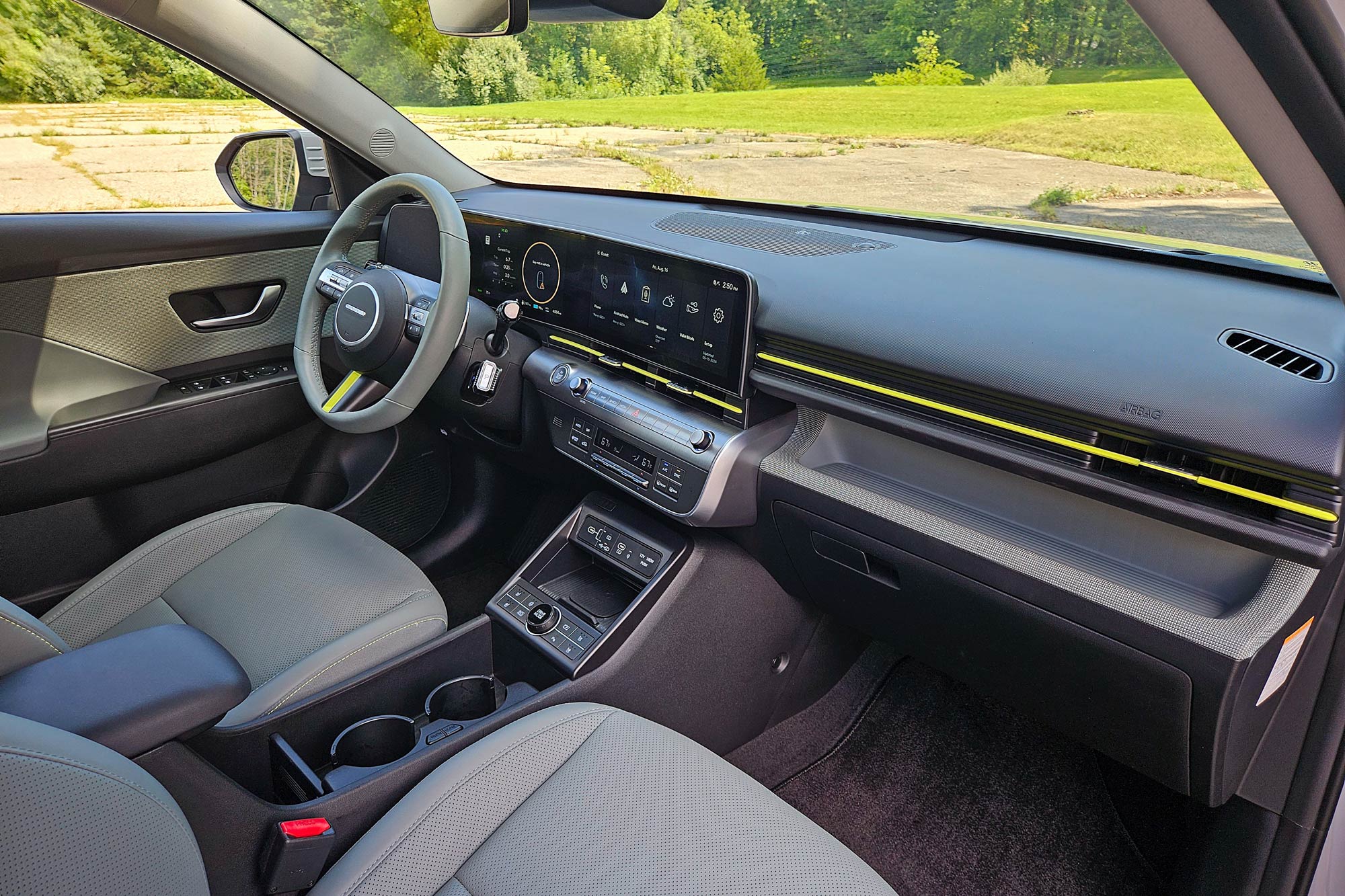 2024 Hyundai Kona Electric Limited interior and infotainment system