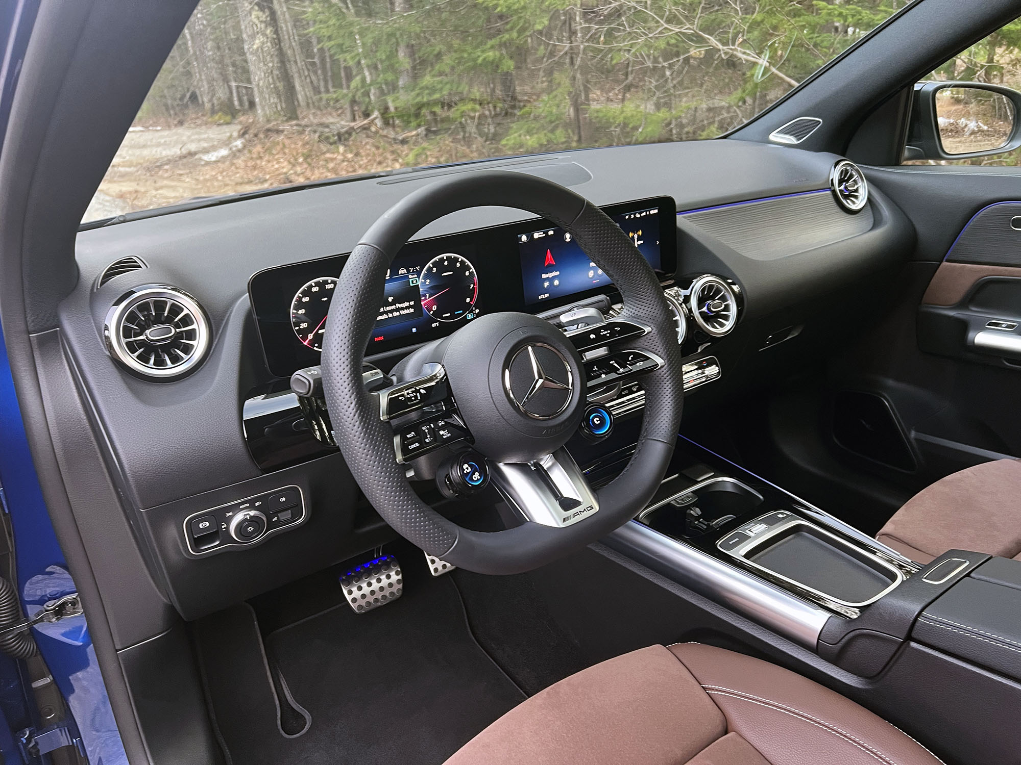 2024 Mercedes-AMG GLA 35 interior