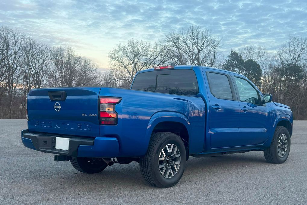 2025 Nissan Frontier Reviews, Price, MPG and More | Capital One Auto ...